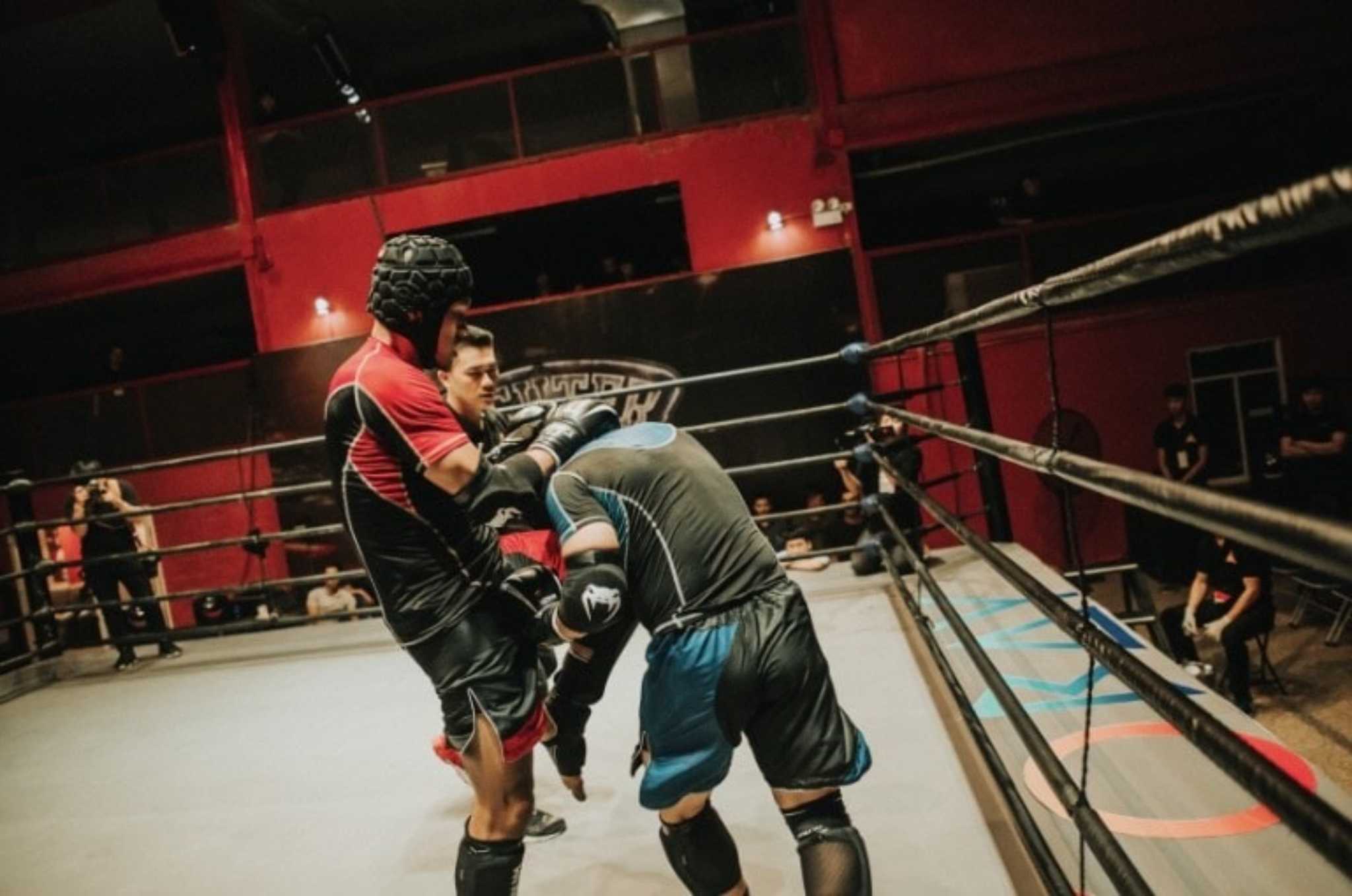 Full Contact Boxing and Kickboxing